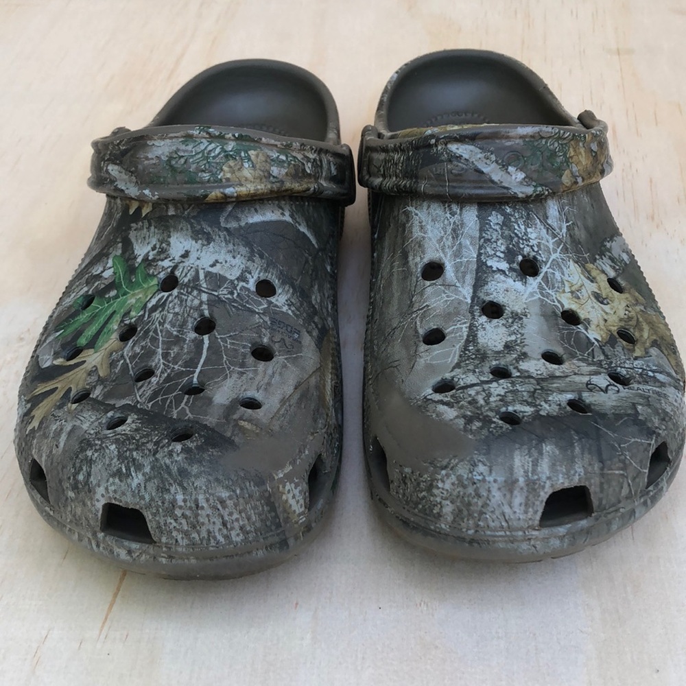Camo Crocs mens size 8